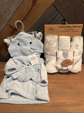 Hudson Baby Light Blue Hooded Bathrobe with Baby Washcloth Set 0-9 Months